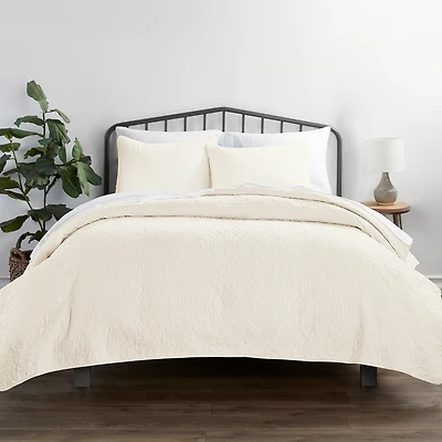 Casual Comfort Damask Stitch Quilt Set