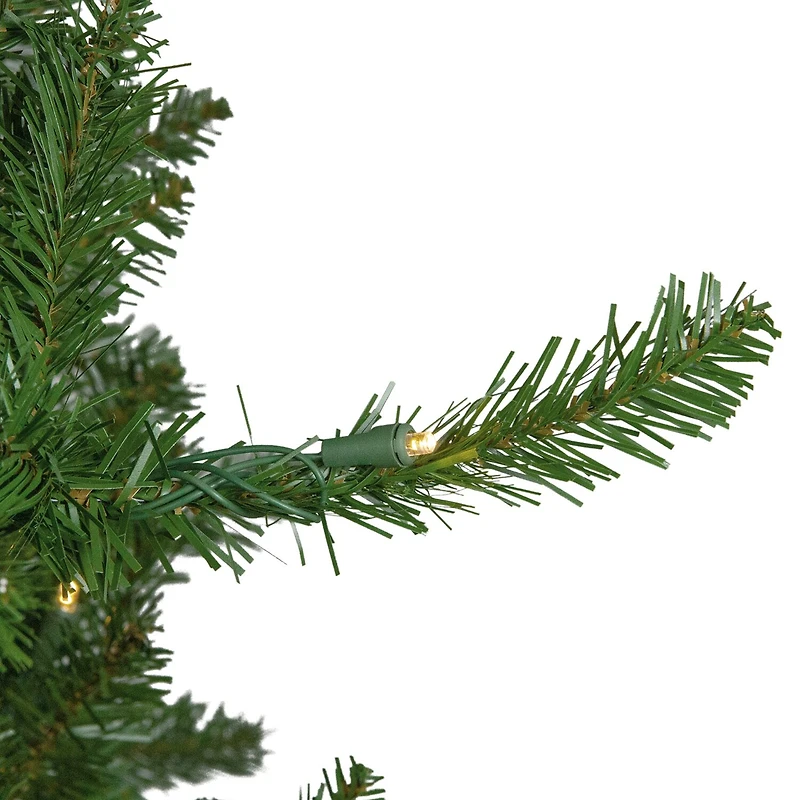 Northlight Rockwood Artificial Clear Led Lights 7 1/2 Foot Pre-Lit Pine Christmas Tree