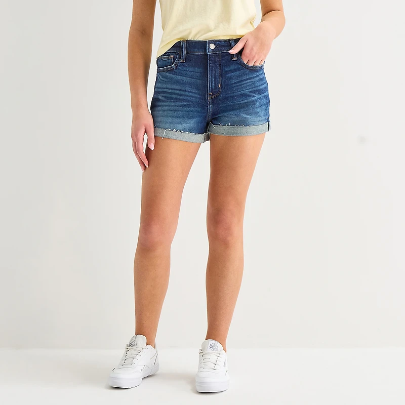 Arizona Curvy Womens 2 1/2" Mid Rise Juniors Denim Short