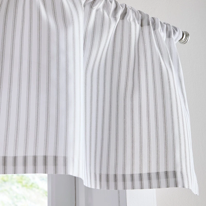 CHF James 3-pc. Rod Pocket Window Tier