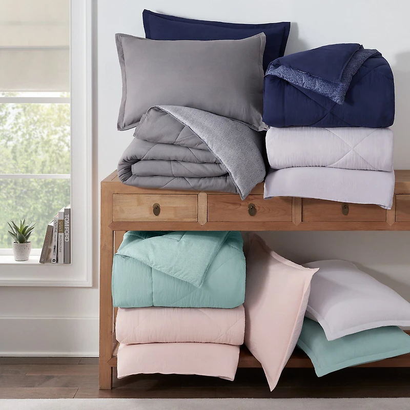 Serta® Supersoft Cooling Midweight Comforter Set
