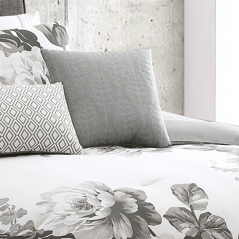 Riverbrook Home Ridgley 7-pc. Floral Midweight Comforter Set