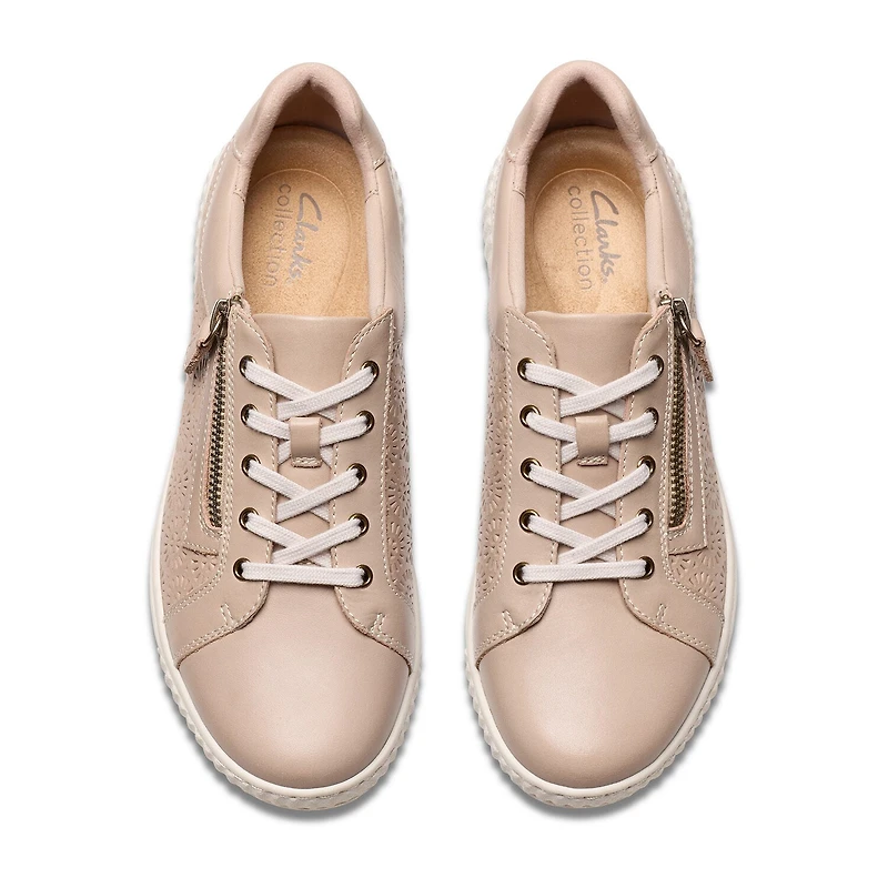 Clarks Caroline Rio Womens Round Slip-On Shoe