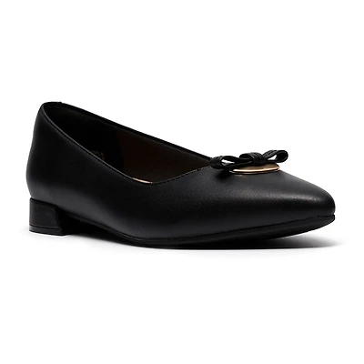 Clarks Natalyn Womens Pointed Closed Toe Ballet Flats