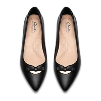 Clarks Natalyn Womens Pointed Closed Toe Ballet Flats