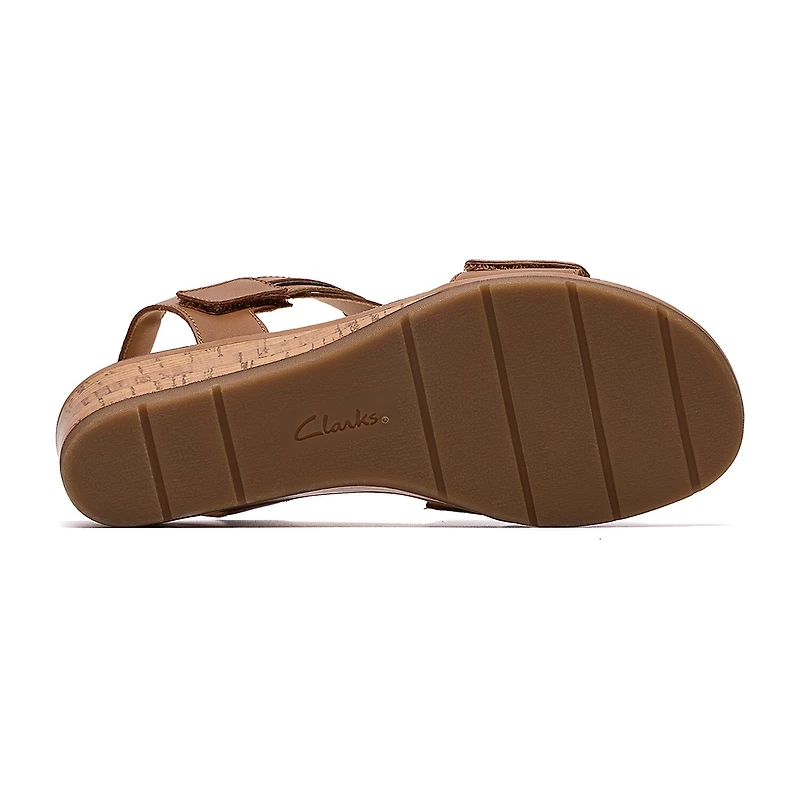 Clarks Womens Kacha Wave Wedge Sandals