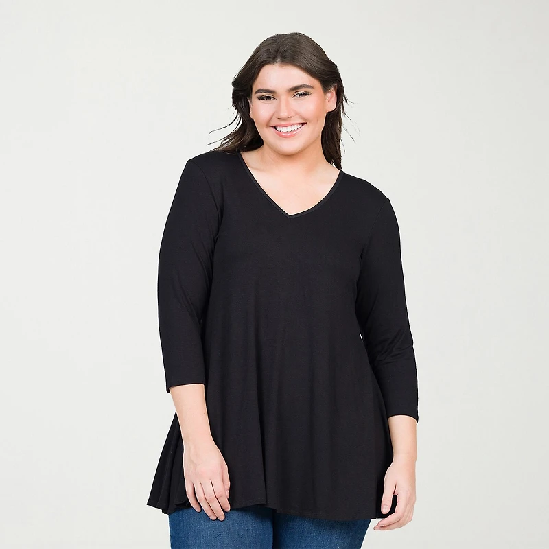 24seven Comfort Apparel Plus Womens V Neck 3/4 Sleeve Tunic Top