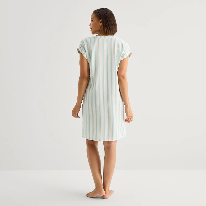 Liz Claiborne Cool and Calm Womens Short Sleeve Y Neck Nightshirt