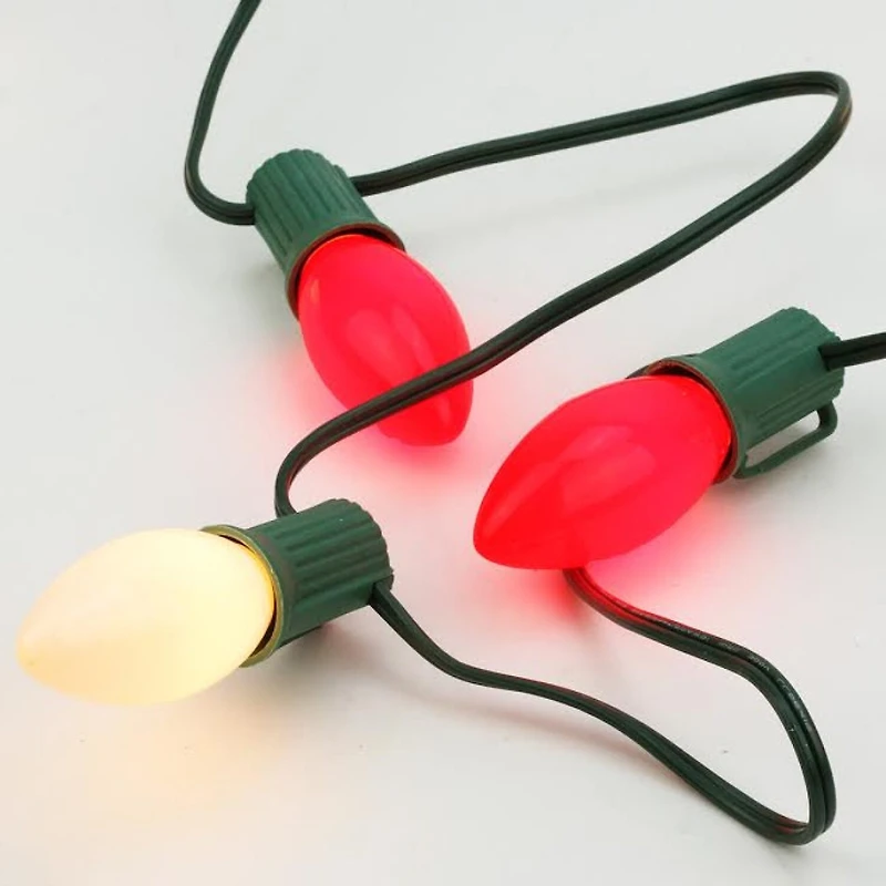 25-Count Opaque Red and White Candy Cane C7 Christmas Light Set 24ft Green Wire
