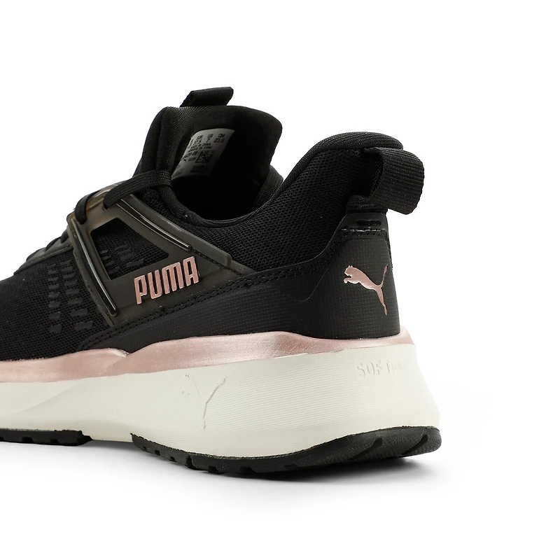 PUMA Outpace Womens Running Shoes