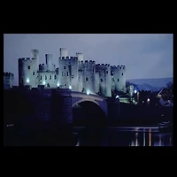 LED Lighted Conwy Castle in Wales Scene Canvas Wall Art 15.75'' x 23.5''