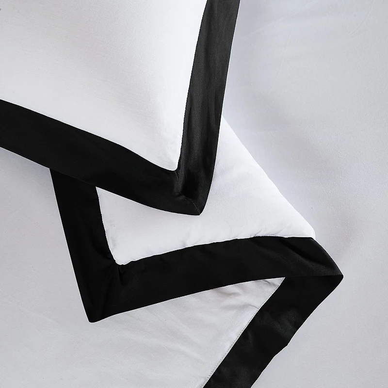 Brooklyn Loom Hotel Border 3-pc. Easy Care Comforter Set