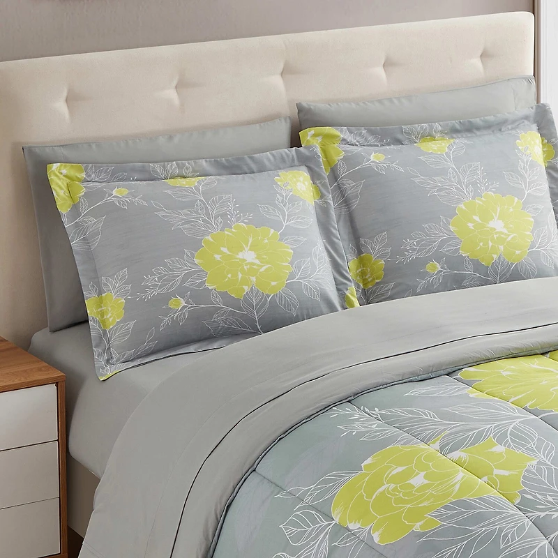 Sweet Home Collection™ Florence Bed-in-A-Bag Printed Comforter Set with Bonus Pillowcases