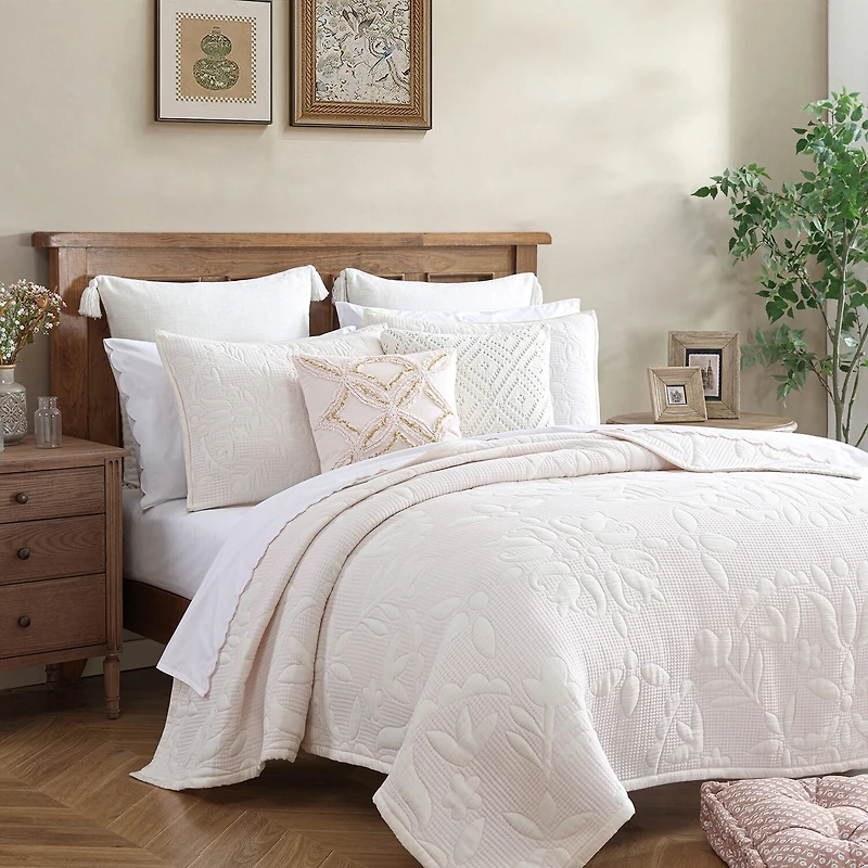 Peri Home Medallion Floral 3-pc. Easy Care Quilt Set