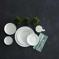 Mikasa Trellis 16-pc. Bone China Dinnerware Set