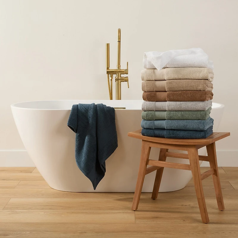 Casual Comfort Essential 4-Piece 100% Cotton Ultra Soft Hand Towel Sets