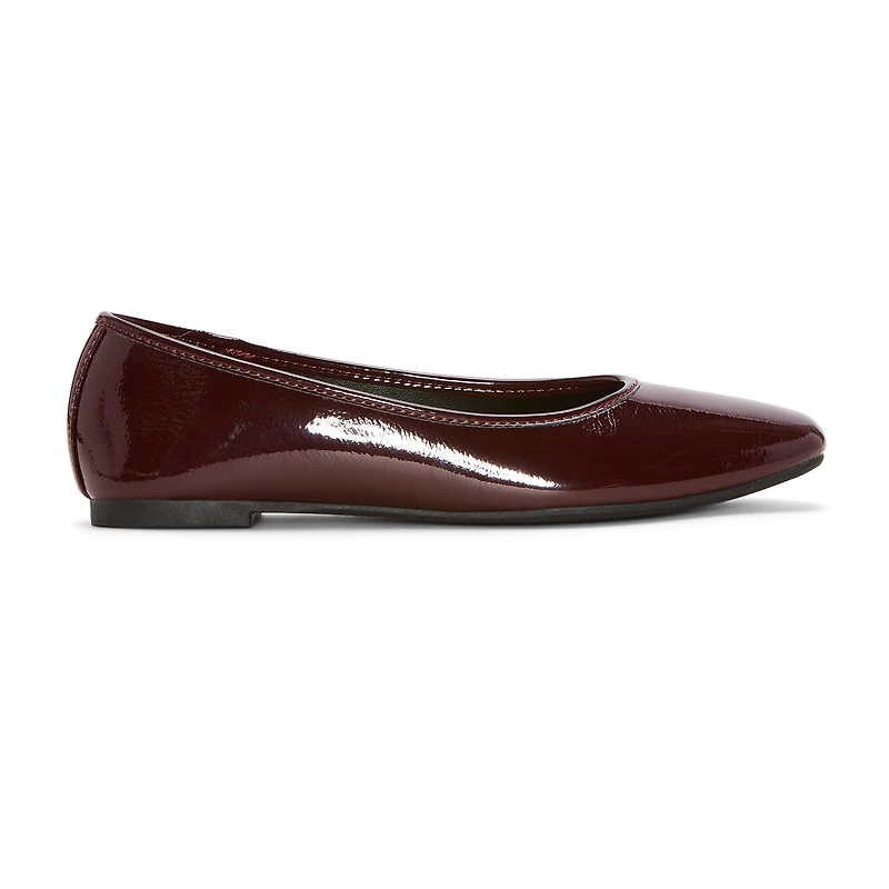 a.n.a Womens Almond Closed Toe Ballet Flats