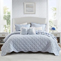 Madison Park Essentials Colette Floral Reversible With Decorative Pillow Quilt Set
