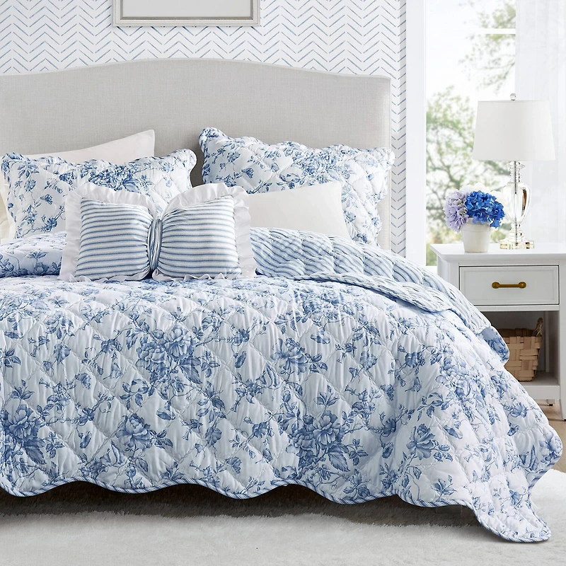 Madison Park Essentials Colette Floral Reversible With Decorative Pillow Quilt Set