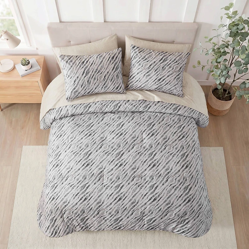 Madison Park Essentials Harlow Abstract Stripe Print With Sheet Set Comforter