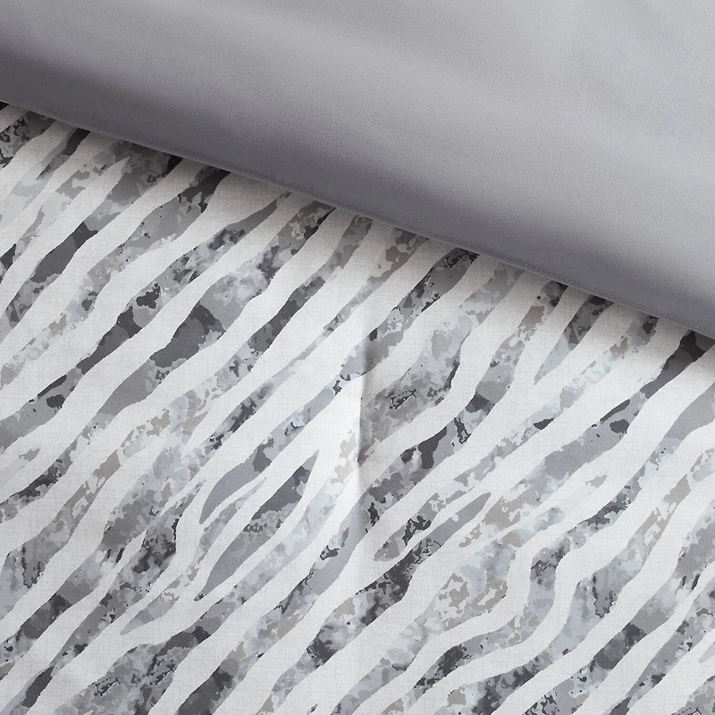 Madison Park Essentials Harlow Abstract Stripe Print With Sheet Set Comforter