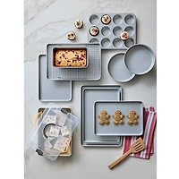 Cooks Cake Non-Stick Pan with Lid
