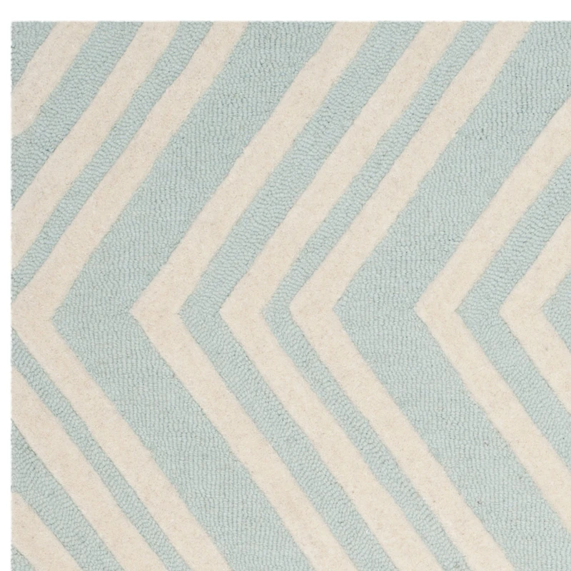 Safavieh Kids Collection Donal GeometricArea Rug