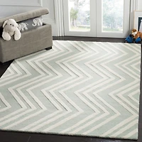 Safavieh Kids Collection Donal GeometricArea Rug