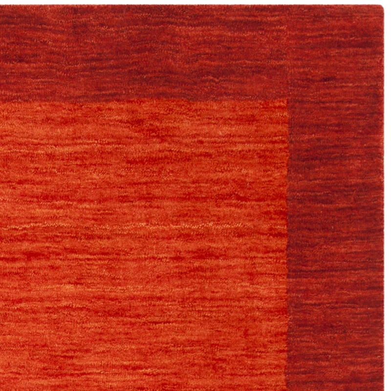 Safavieh Himalaya Collection Hannan Solid Area Rug