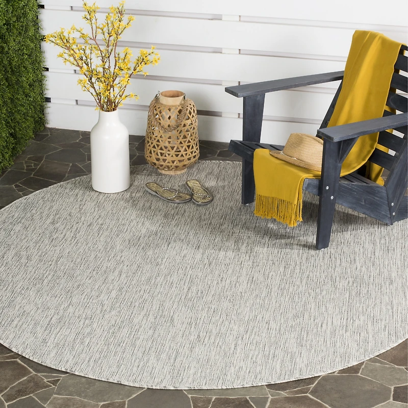 Safavieh Courtyard Collection Dallas Stripe Indoor/Outdoor Round Area Rug