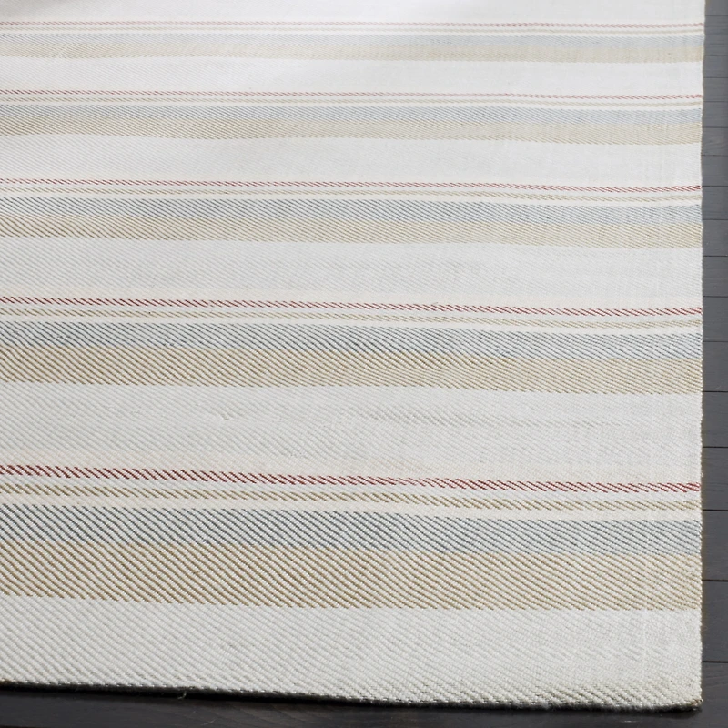 Safavieh Marbella Collection Floral Geometric Area Rug