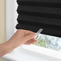 Achim 1/2/2003 Cordless Room Darkening Pleated Shade