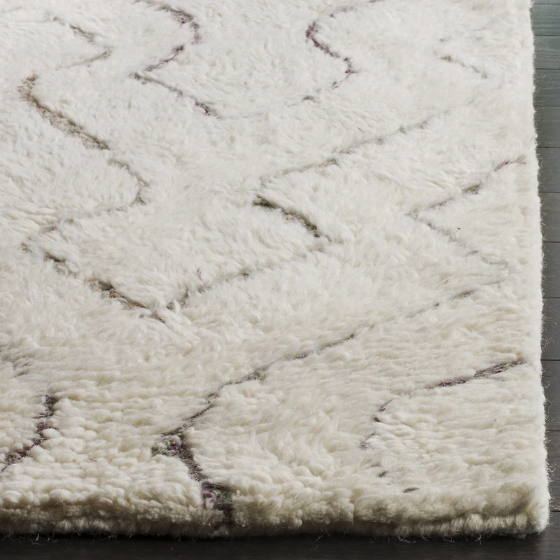 Safavieh Casablanca Collection Aydan Geometric Area Rug