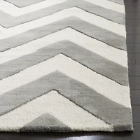 Safavieh Kids Collection Deborah Geometric Area Rug
