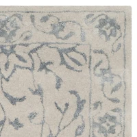 Safavieh Glamour Collection Apache Floral Runner Rug