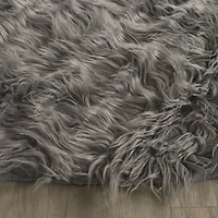 Safavieh Clarisse Solid Round Rugs