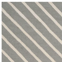 Safavieh Kids Collection Seachlann Geometric Area Rug