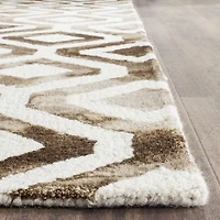 Safavieh Dip Dye Collection Lucian Geometric Square Area Rug