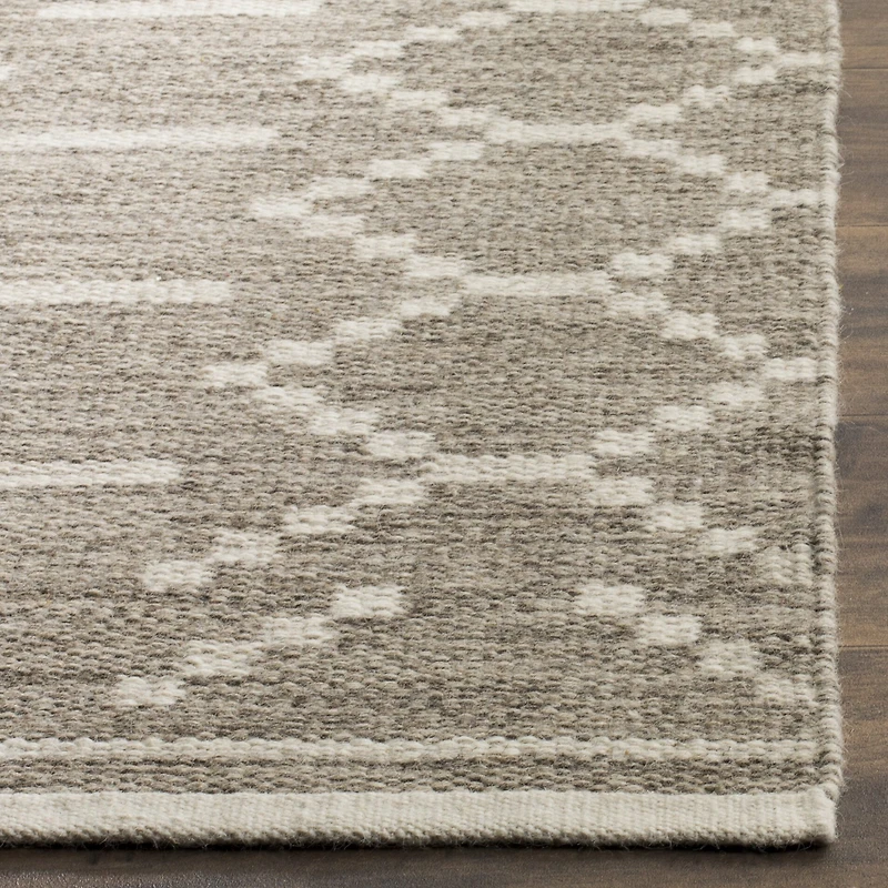 Safavieh Kilim Collection Tamaya Geometric Area Rug