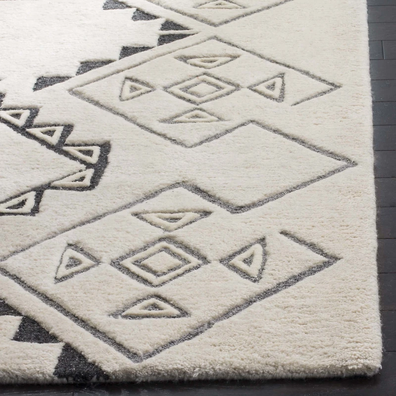 Safavieh Casablanca Collection Ulysses Geometric Runner Rug