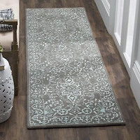 Safavieh Glamour Collection Brianna Oriental Runner Rug