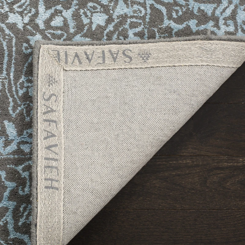 Safavieh Glamour Collection Brianna Oriental Runner Rug