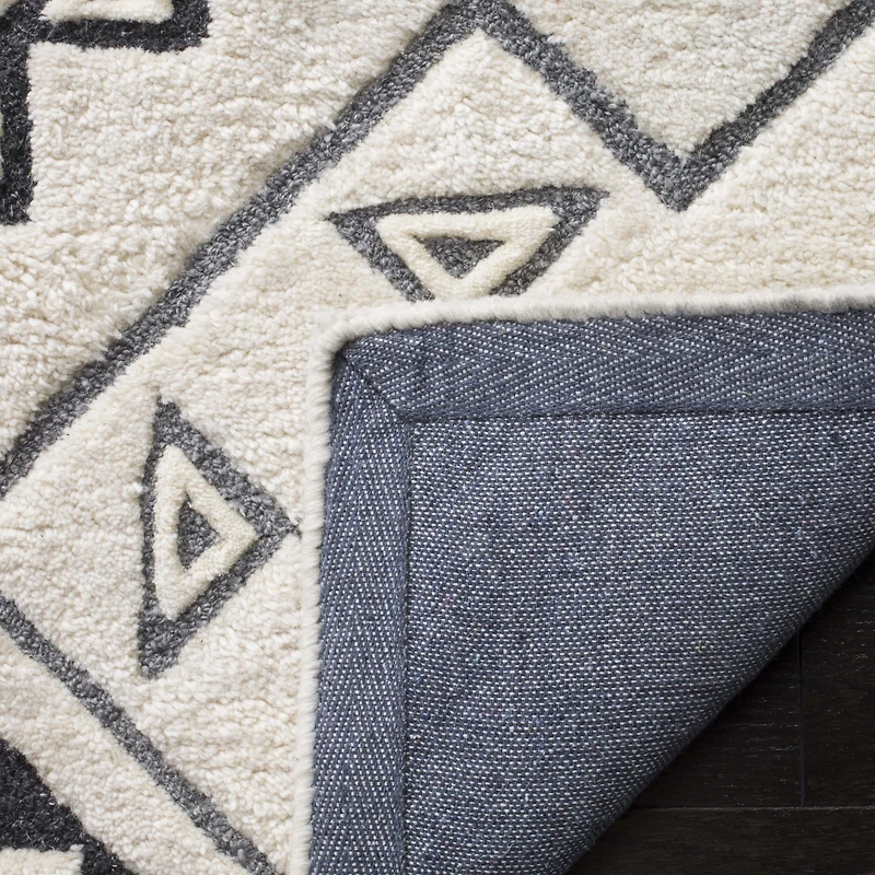 Safavieh Casablanca Collection Ulysses Geometric Runner Rug