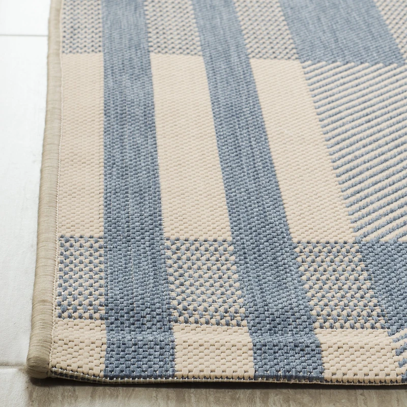 Safavieh Courtyard Collection Cori Plaid Indoor/Outdoor Round Area Rug