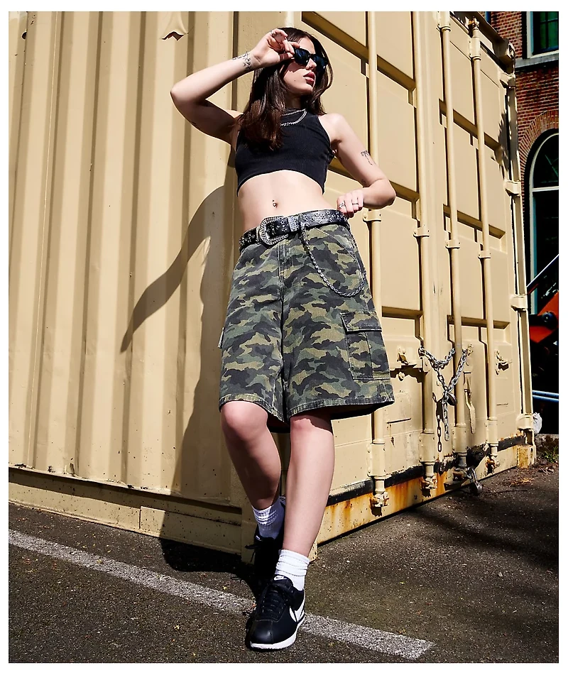 Cali 1850 Angel Kiss Slouchy Camo Cargo Shorts