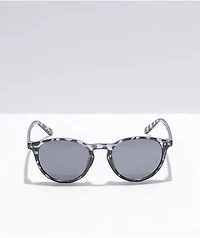 Empyré Modérn Tort Round Sunglassés