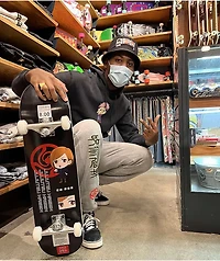 Episode x Jujutsu Kaisen Squad Grey Sweatpants