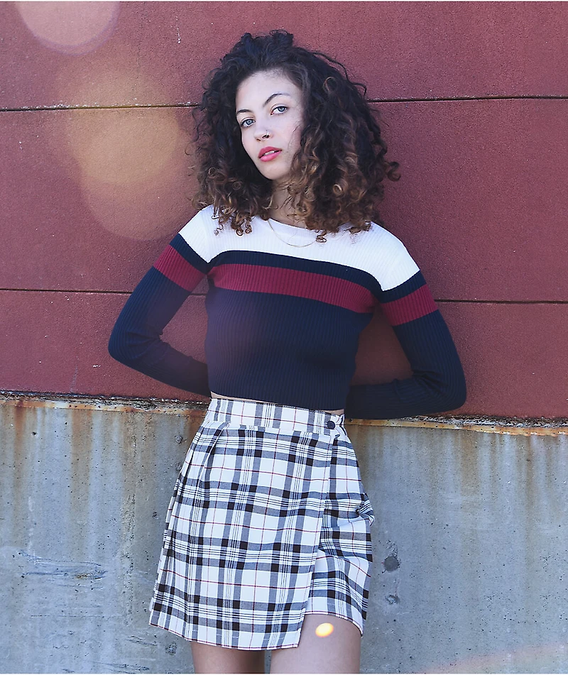 Ethos Maroon Colorblock Long Sleeve Crop Sweater
