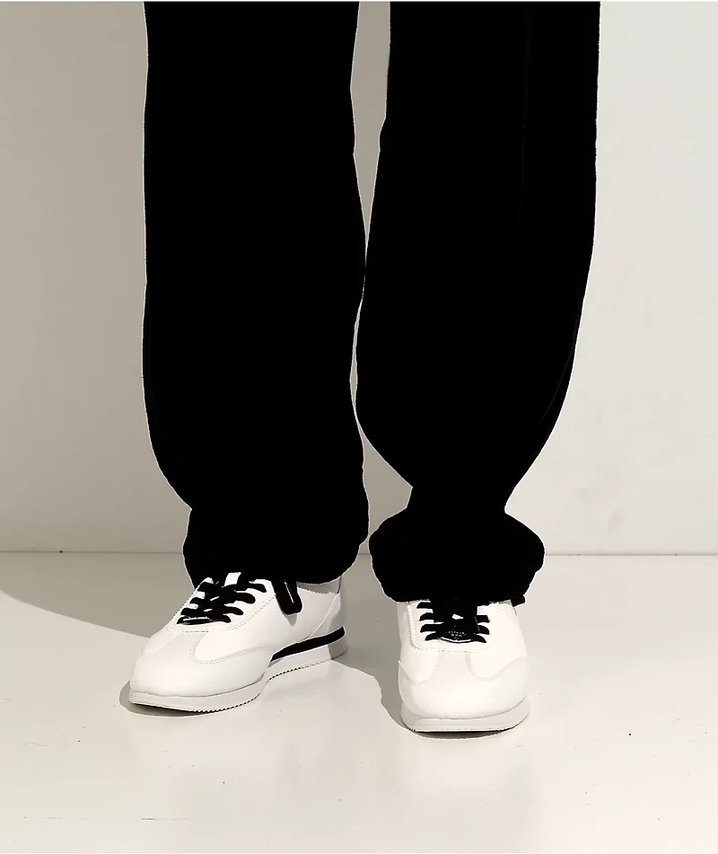 FB County Frisco Ben White & Black Shoes