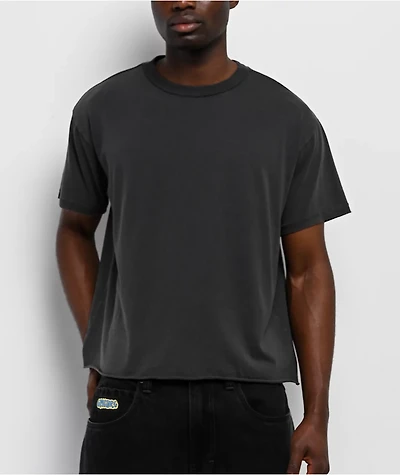 ITA Eon Distressed Black Wash Crop T-Shirt
